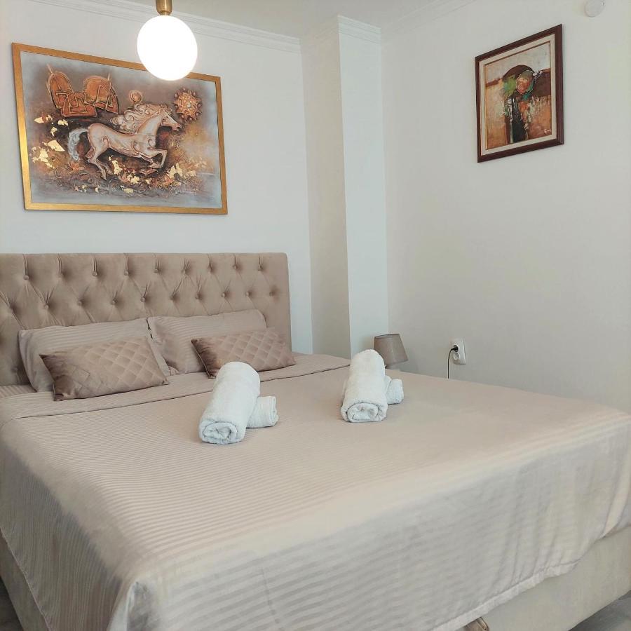 City Lux Square Apartments Skopje Eksteriør billede