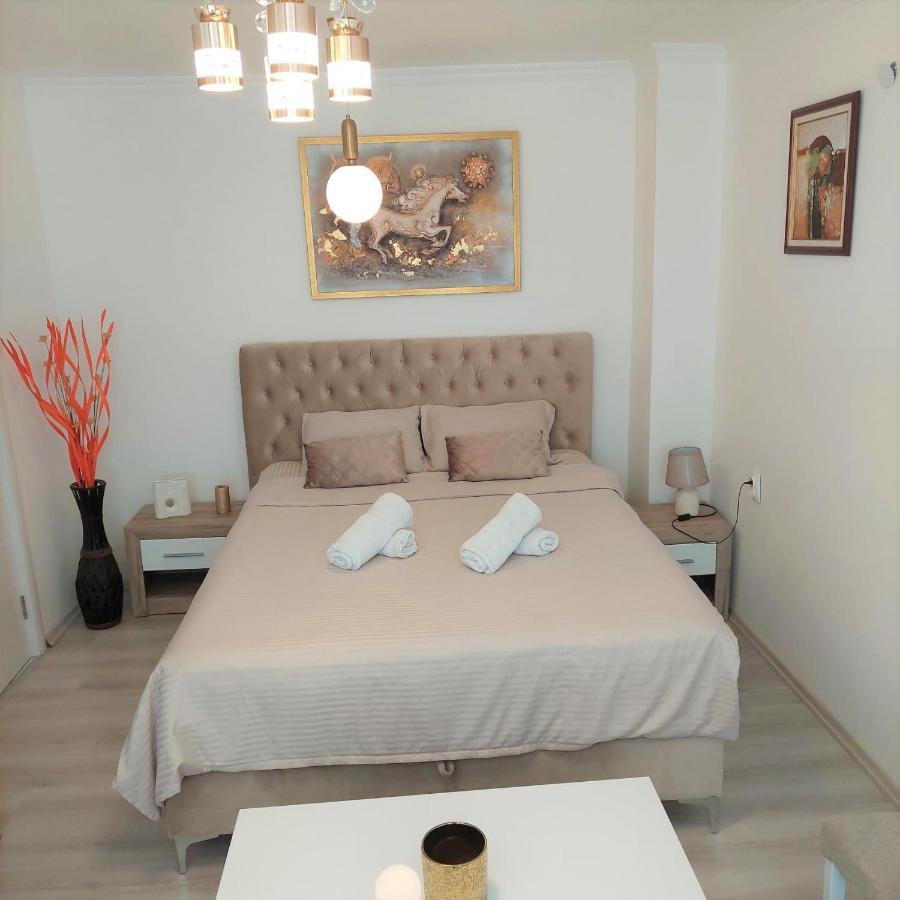 City Lux Square Apartments Skopje Eksteriør billede